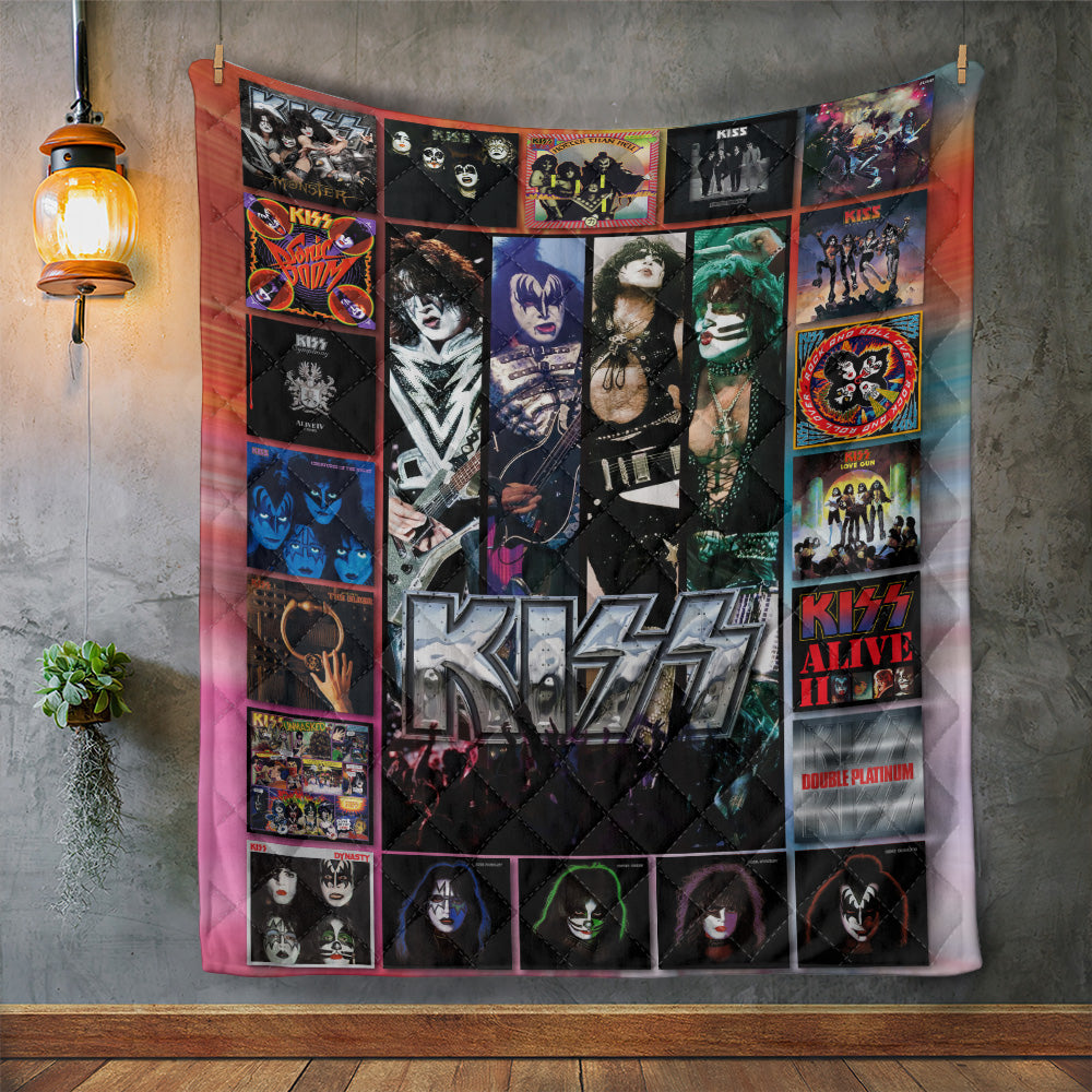KISS Quilt Blanket – GNE5262