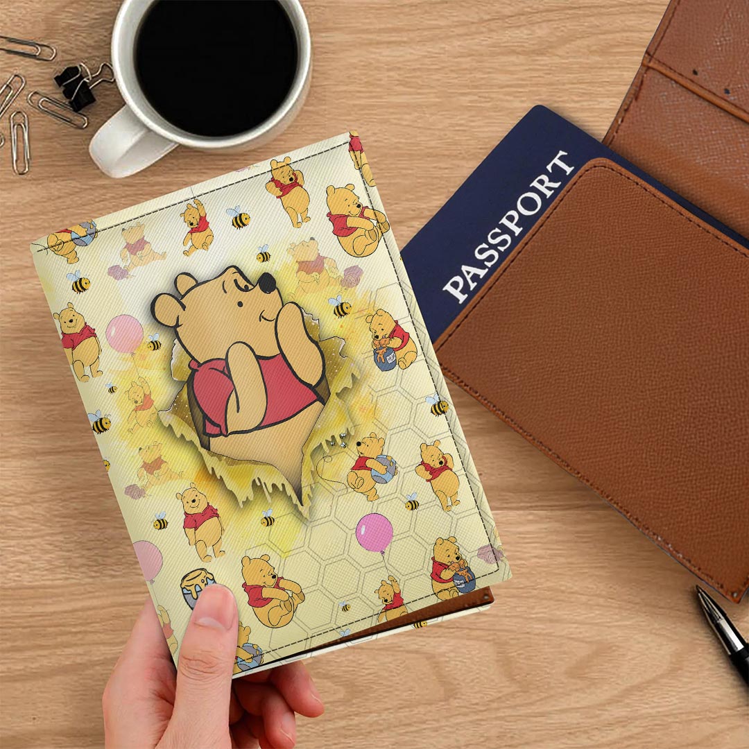 Winnie-the-Pooh 100th Anniversary Leather Passport Cover – HOATT18156